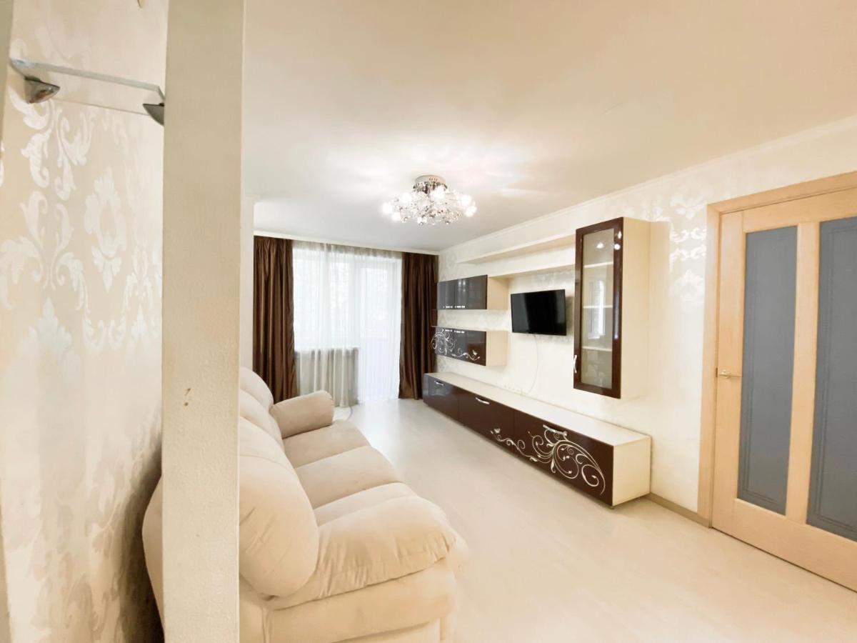 Beautiful 1-Bedroom Near Most City Center Ντνιπροπετρόφσκ Εξωτερικό φωτογραφία